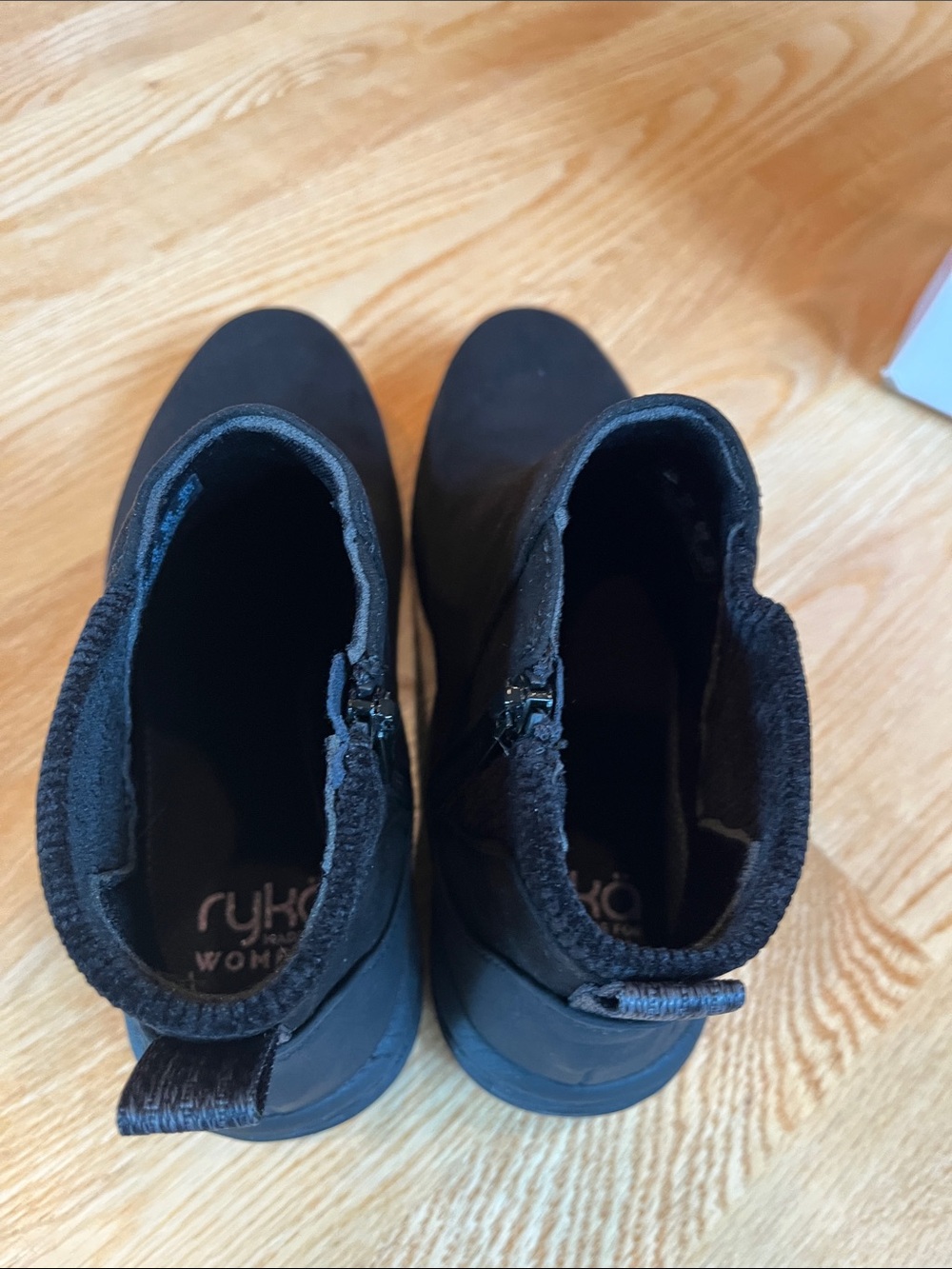 NEW Ryka Noelle Sz 8 Black Suede Water-Repellent Ankle Boots - Picture 8 of 8